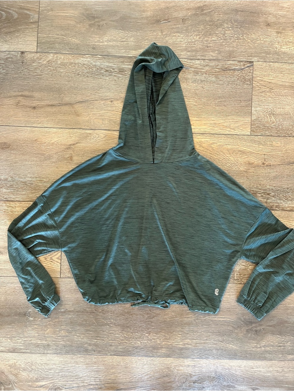 Born Primitive Keep it Casual hoodie athletic gym cropped green M stretchy